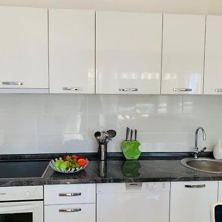 Ivana Apartment With Terrace โนวาลยา ภายนอก รูปภาพ